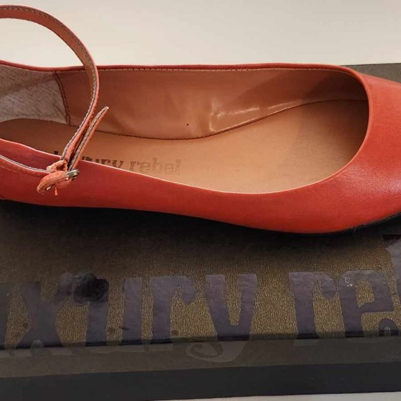 Luxury Rebel Baxter Ankle-Strap Flats - Picture 4 of 8